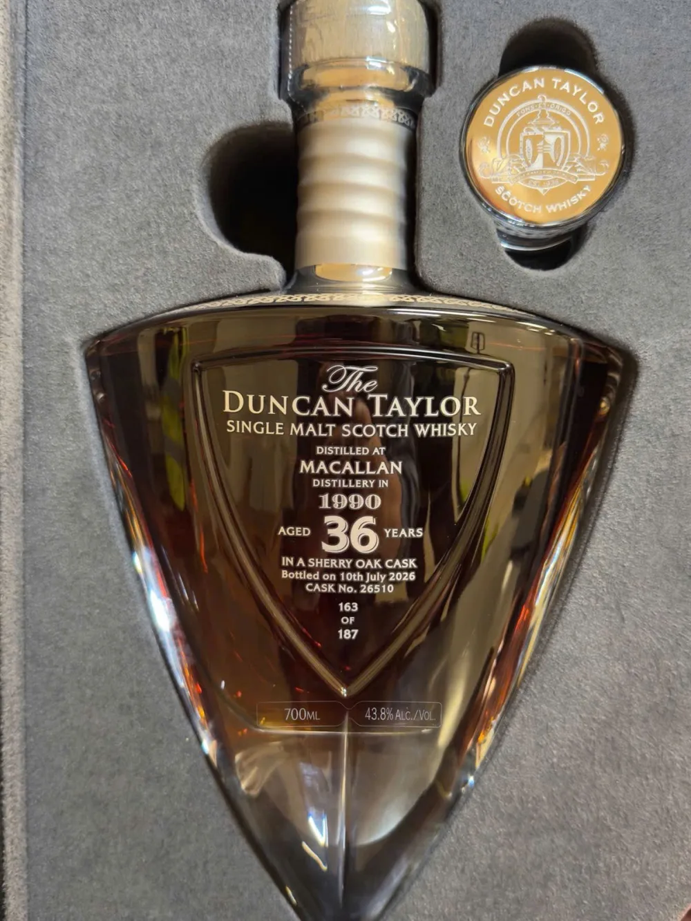 Macallan 1990 - 36 năm (Duncan Taylor The Accolade)